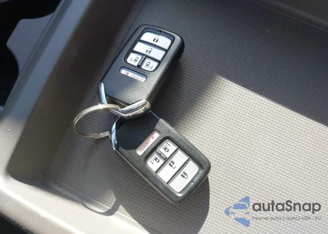 2017 Honda Odyssey Se from USA, damaged, VIN 5FNRL5H31HB007661